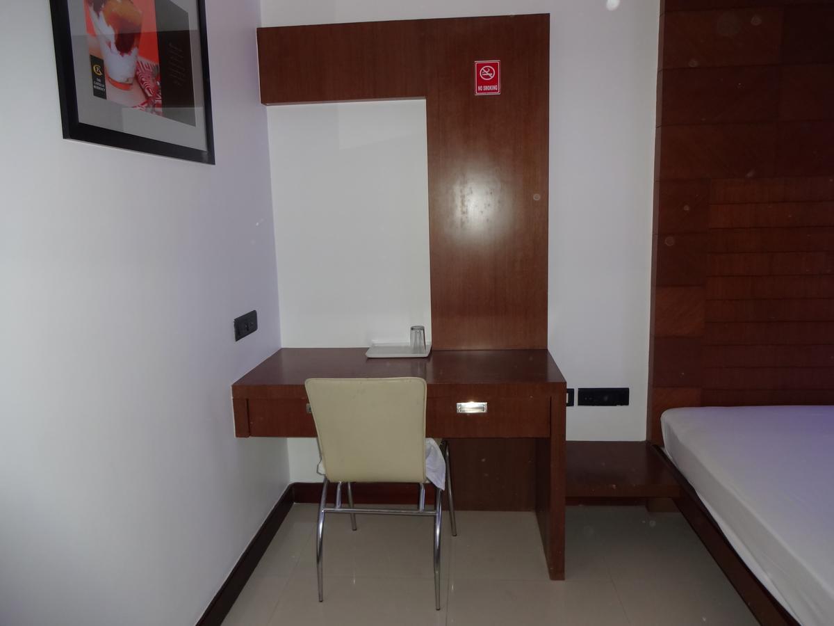 The Castello Residency Hotel Coimbatore Bagian luar foto